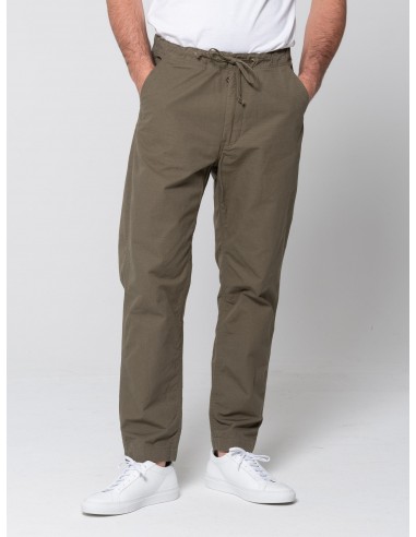 Pantalon NewYorker, Olive d'Europe débarque